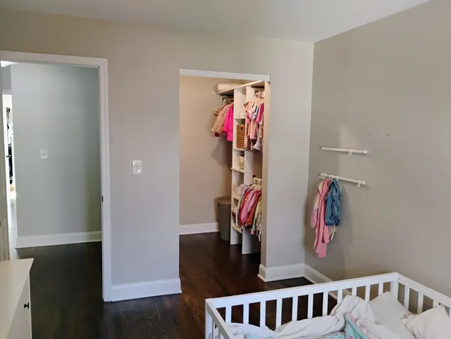 a view of a livingroom with furniture