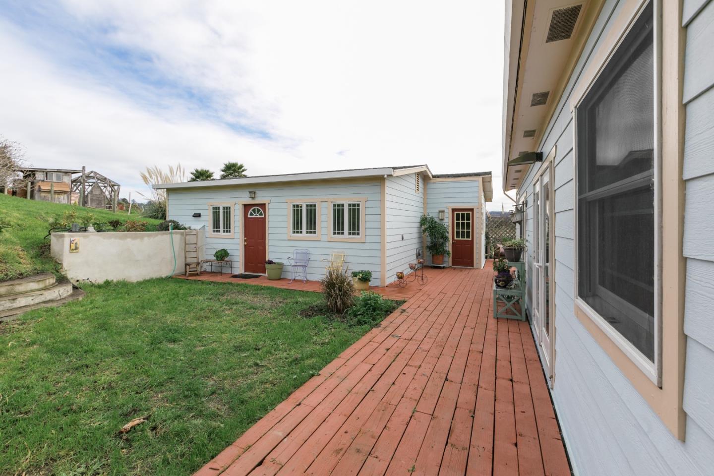 22 Spring Road Watsonville, CA 95076 - Photo 16 of 31