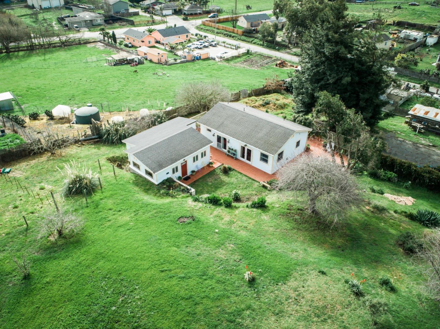 22 Spring Road Watsonville, CA 95076 - Photo 27 of 31