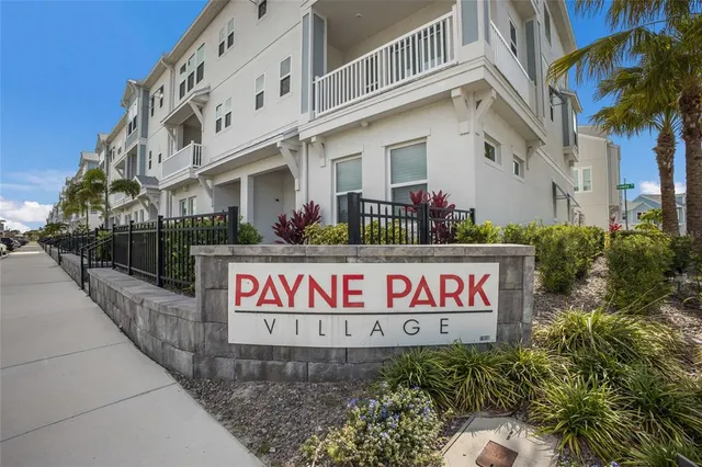 $1,150,000 | 389 Gowdy Road, Sarasota, FL 34237