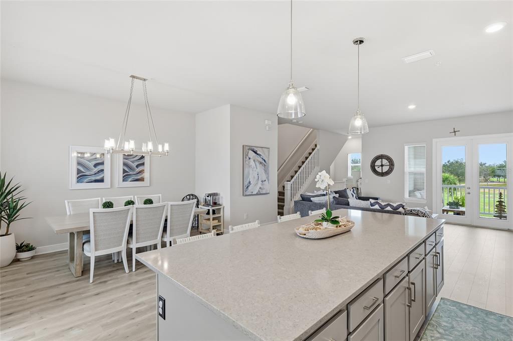 389 Gowdy Road Sarasota, FL 34237 - Photo 10 of 39