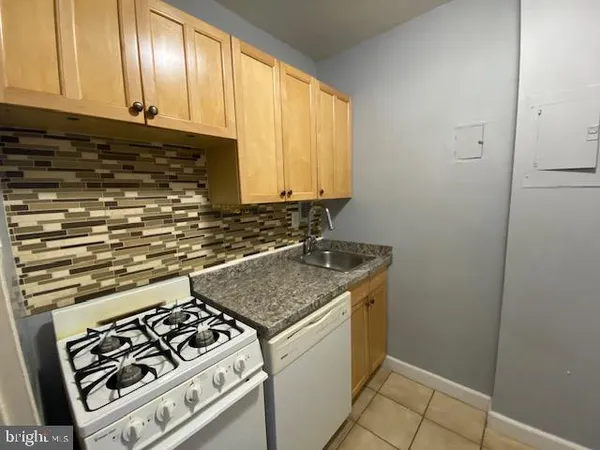 $1,800 | 1111 Arlington Boulevard, Unit 217, Arlington, VA 22209