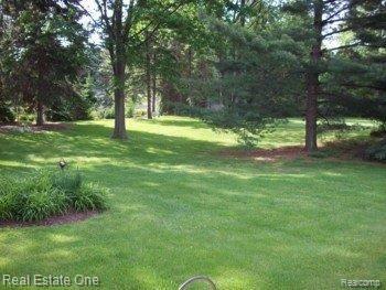 820 Fieldstone Drive Rochester, MI 48309 - Photo 19 of 19 Fieldstoney