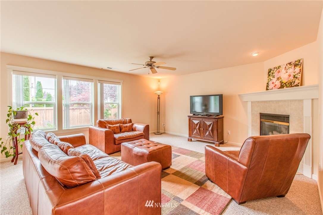3733 154th Place Southeast Bothell, WA 98012 - Photo 5 of 22