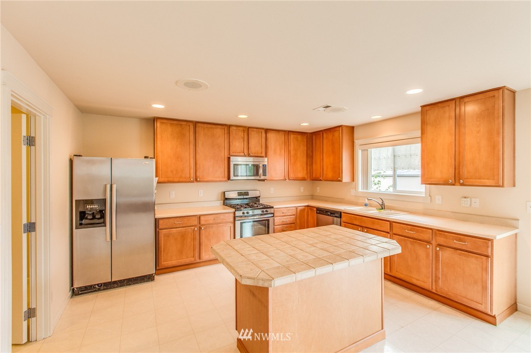 3733 154th Place Southeast Bothell, WA 98012 - Photo 6 of 22