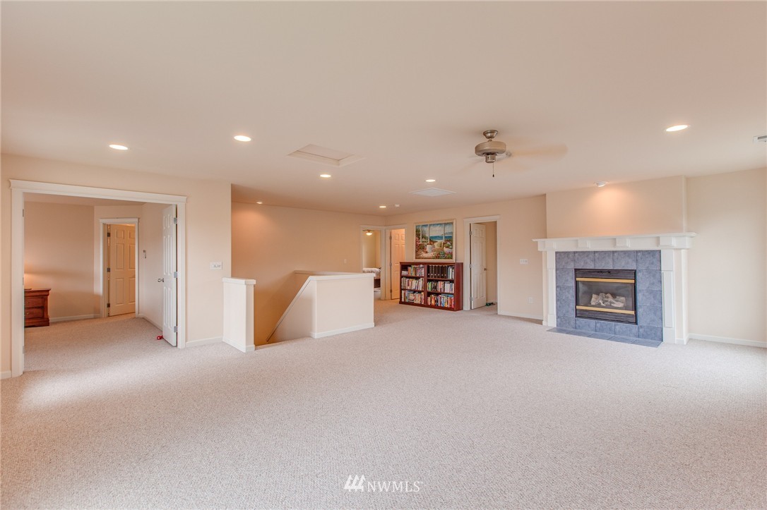 3733 154th Place Southeast Bothell, WA 98012 - Photo 9 of 22