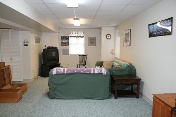 6 Anchor Road Lynn, MA 01904 - Photo 8 of 8 Gallery Image 8
