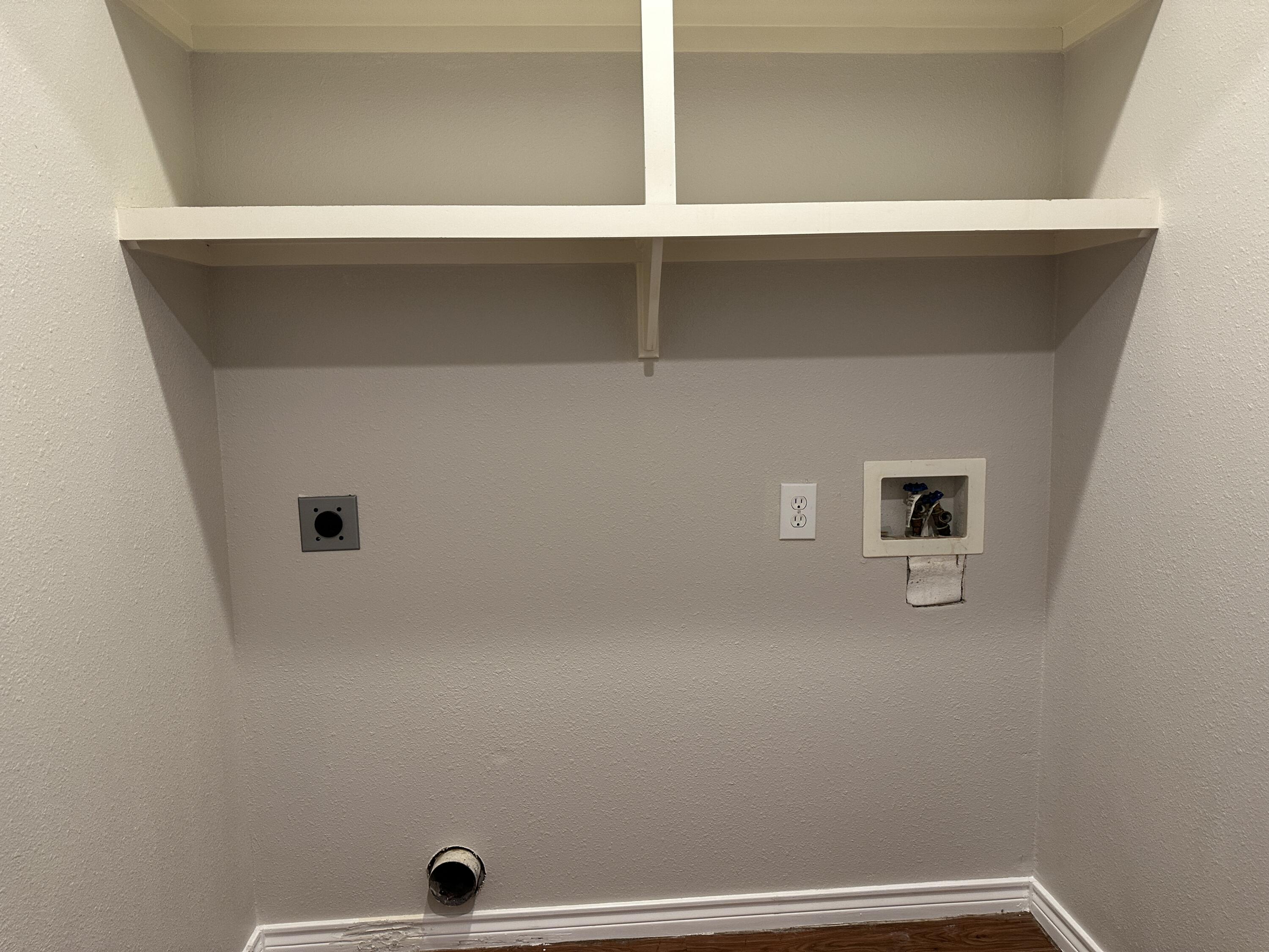 6015 3rd Street, Unit B Lubbock, TX 79416 - Photo 4 of 12 IMG_0067