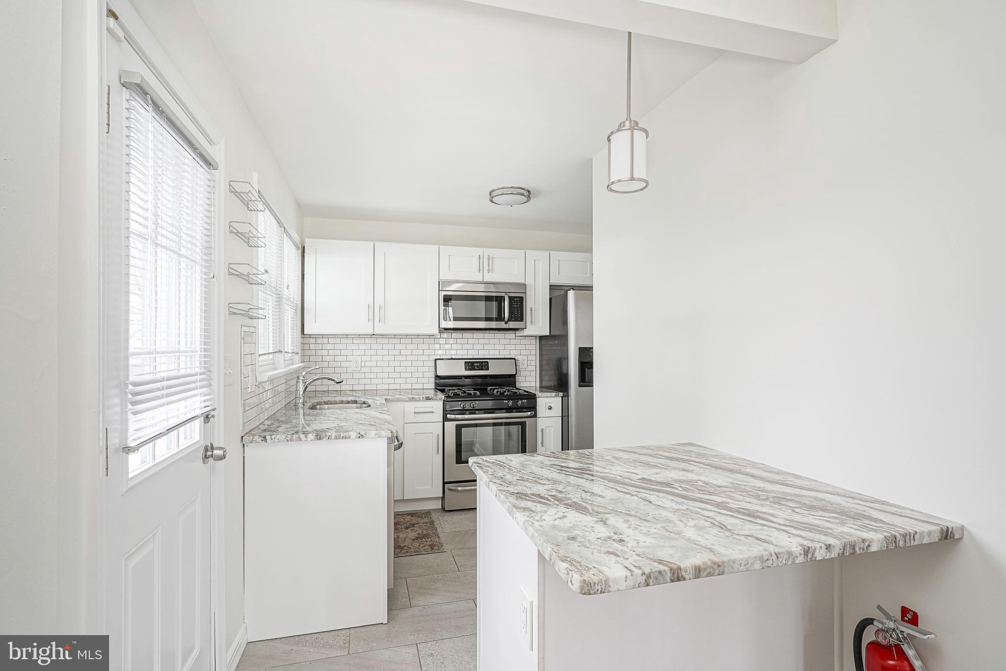 20 Landing Road Blackwood, NJ 08012 - Photo 10 of 30