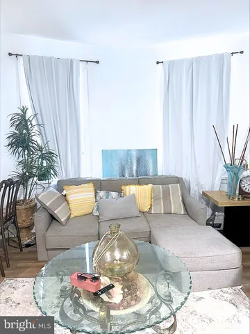 $1,300 | 1617 B Moreland Avenue, Baltimore, MD 21216