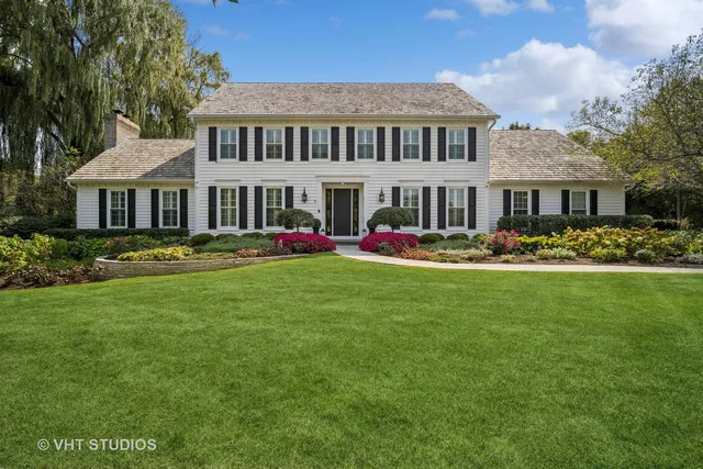 $2,100,000 | 5521 Churchill Lane, Libertyville, IL 60048