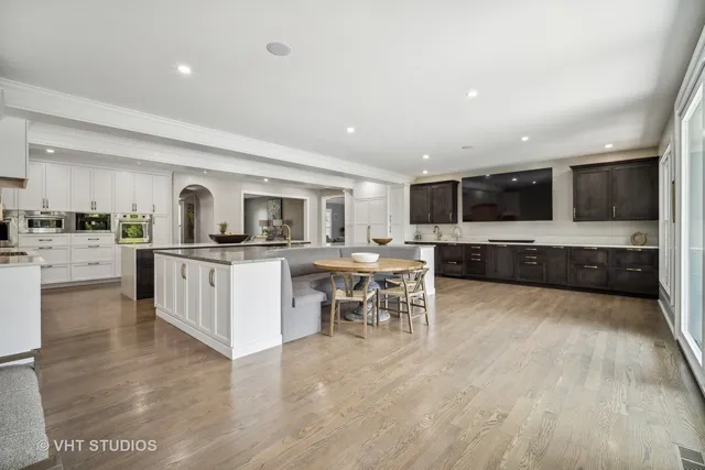 $2,100,000 | 5521 Churchill Lane, Libertyville, IL 60048