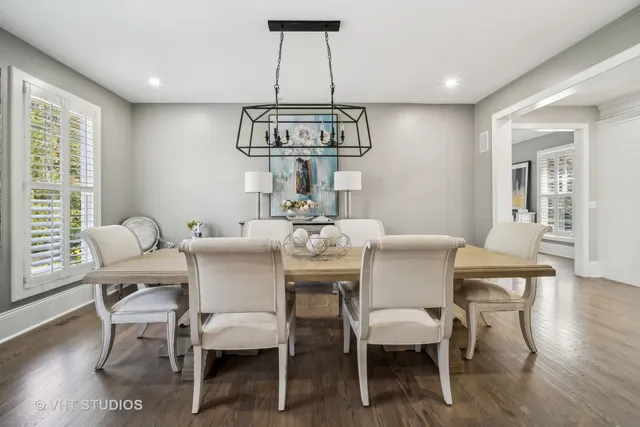 $2,100,000 | 5521 Churchill Lane, Libertyville, IL 60048