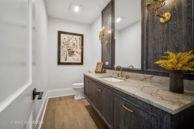 $2,100,000 | 5521 Churchill Lane, Libertyville, IL 60048