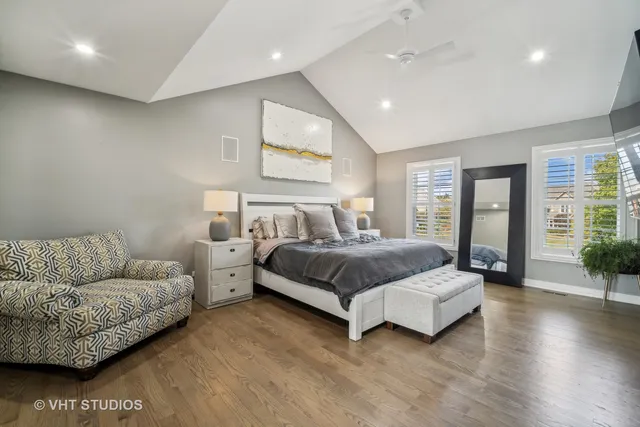 $2,100,000 | 5521 Churchill Lane, Libertyville, IL 60048