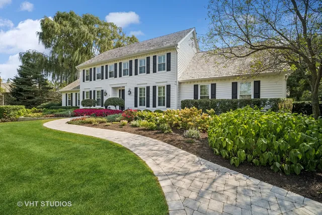 $2,100,000 | 5521 Churchill Lane, Libertyville, IL 60048