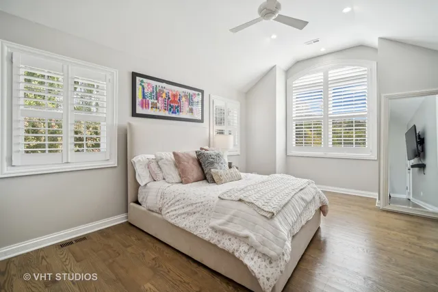 $2,100,000 | 5521 Churchill Lane, Libertyville, IL 60048