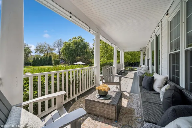 $2,100,000 | 5521 Churchill Lane, Libertyville, IL 60048