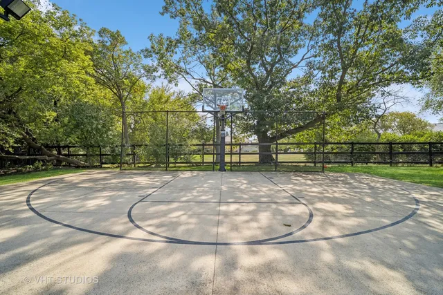 $2,100,000 | 5521 Churchill Lane, Libertyville, IL 60048