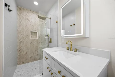 $550,000 | 6875 11th Avenue North, St. Petersburg, FL 33710