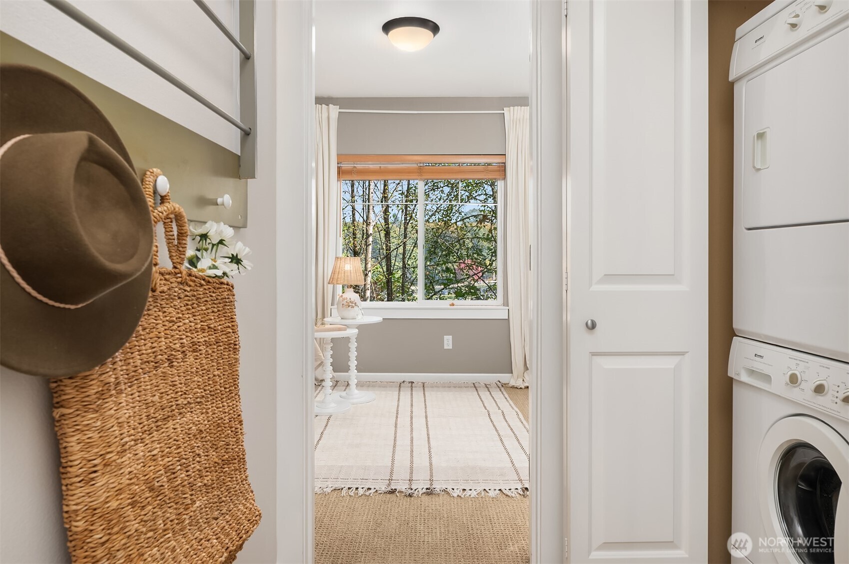 2452 Southwest Webster Street Seattle, WA 98106 - Photo 22 of 28 a view of livingroom with washer and dryer