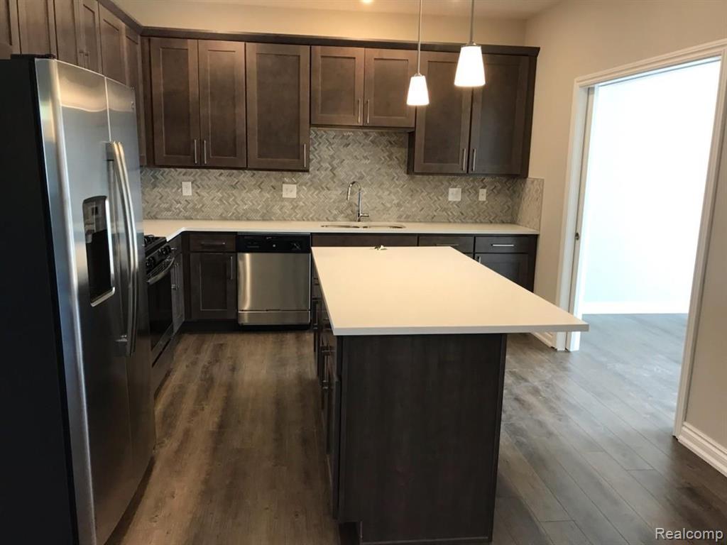 4056 Brookside Road Clarkston, MI 48346 - Photo 3 of 10