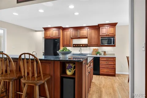 $475,000 | 12464 Meadow Green Place, St. Louis, MO 63141