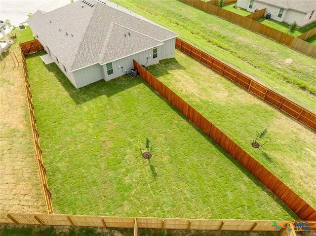 a view of an outdoor space