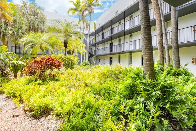 a view of a multi story yard