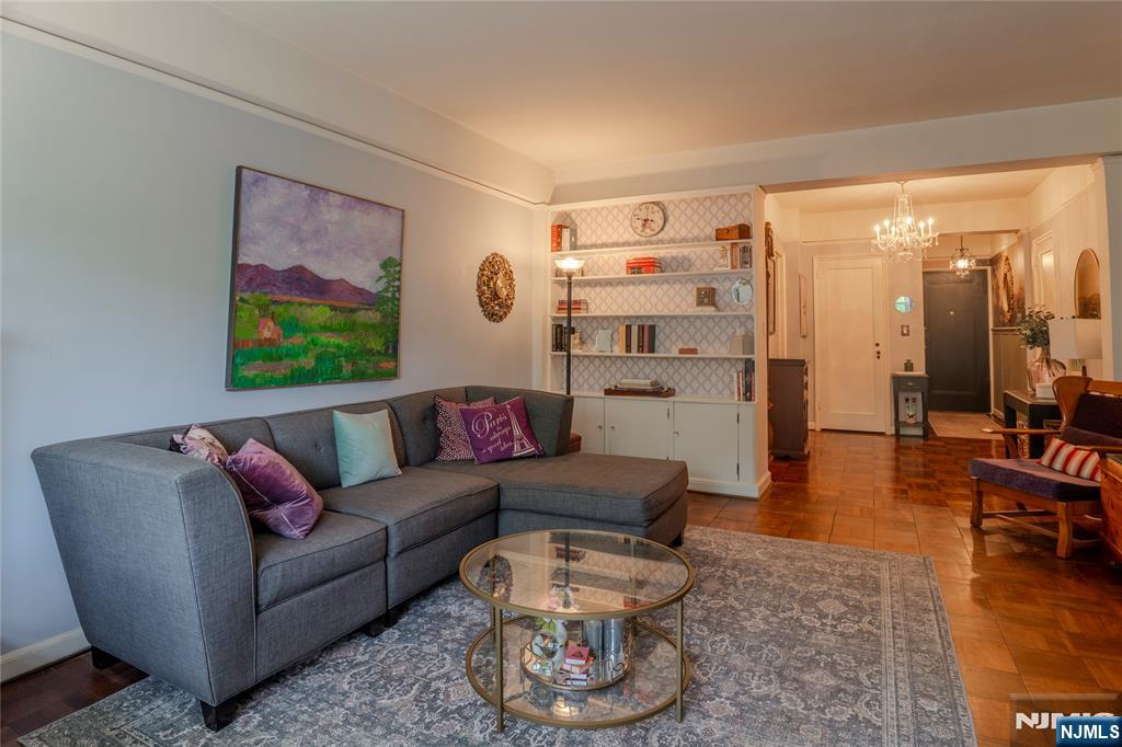 10 Crestmont Road, Unit 4H Montclair, NJ 07042 - Photo 9 of 22