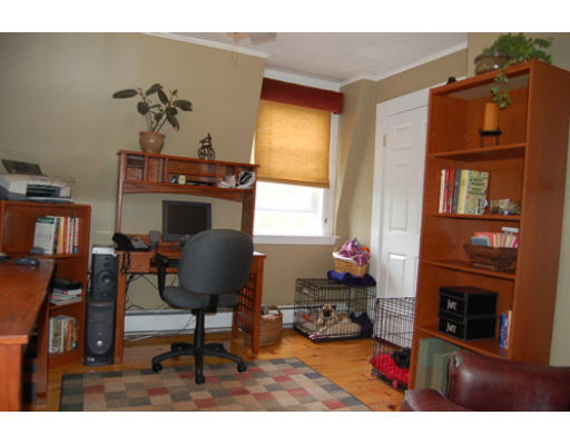 155 Maple Street, Unit 4 Danvers, MA 01923 - Photo 7 of 25 Gallery Image 7
