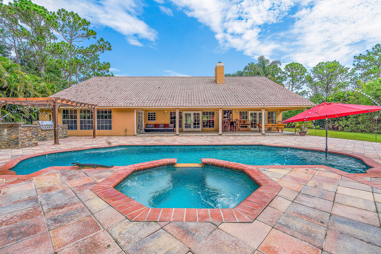 1712 Southeast Colony Way Jupiter, FL 33478 - Photo 19 of 21 Pool