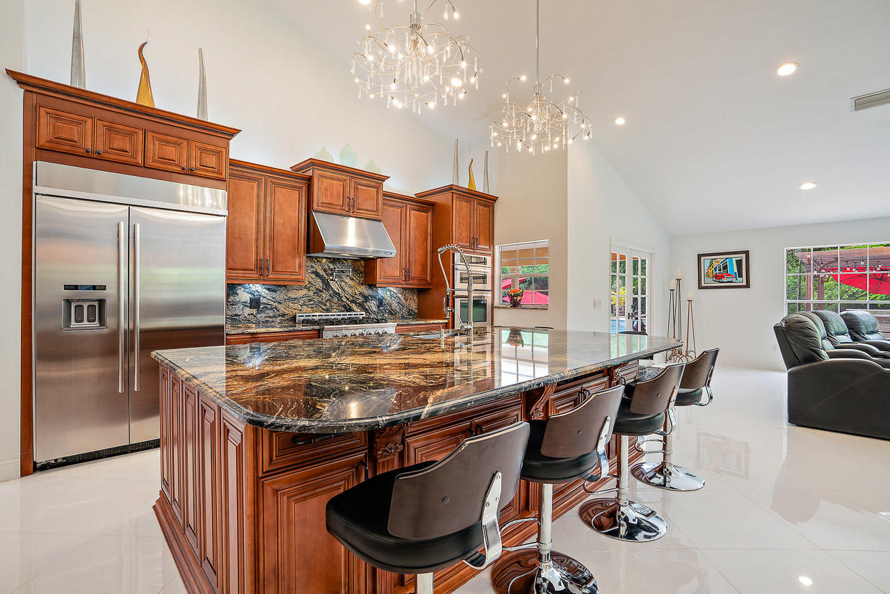 1712 Southeast Colony Way Jupiter, FL 33478 - Photo 6 of 21 Kitchen