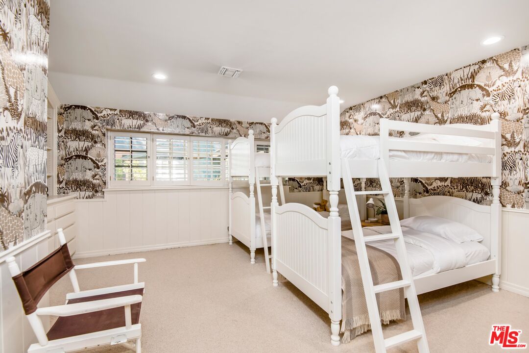 5255 Round Meadow Road Hidden Hills, CA 91302 - Photo 17 of 26 Gallery Image 17