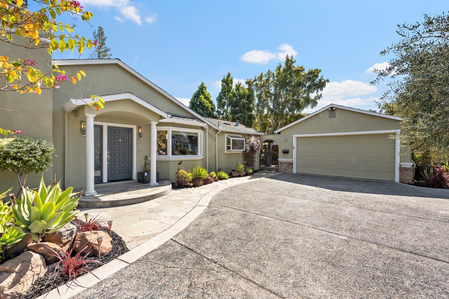 749 Pollard Road Los Gatos, CA 95032 - Photo 2 of 36 Gallery Image 2