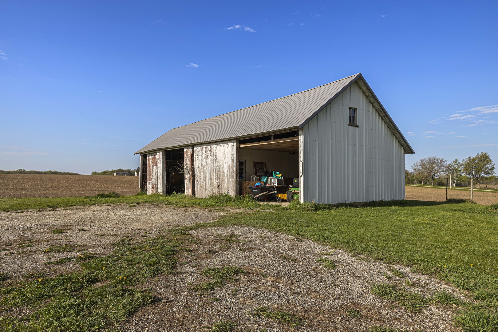 9306 East Hemstock Road Rochelle, IL 61068 - Photo 20 of 24