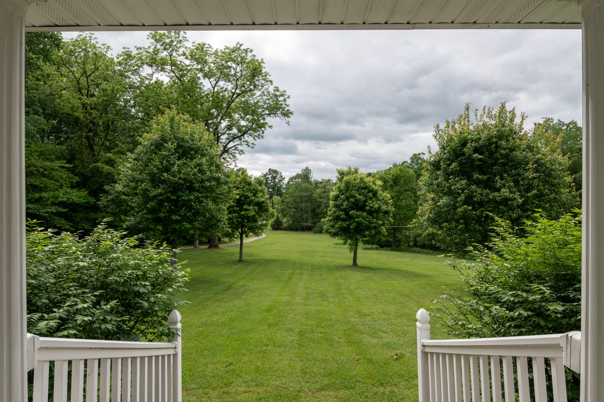 542 Butler Road Portland, TN 37148 - Photo 10 of 59 a view of an outdoor space and a yard