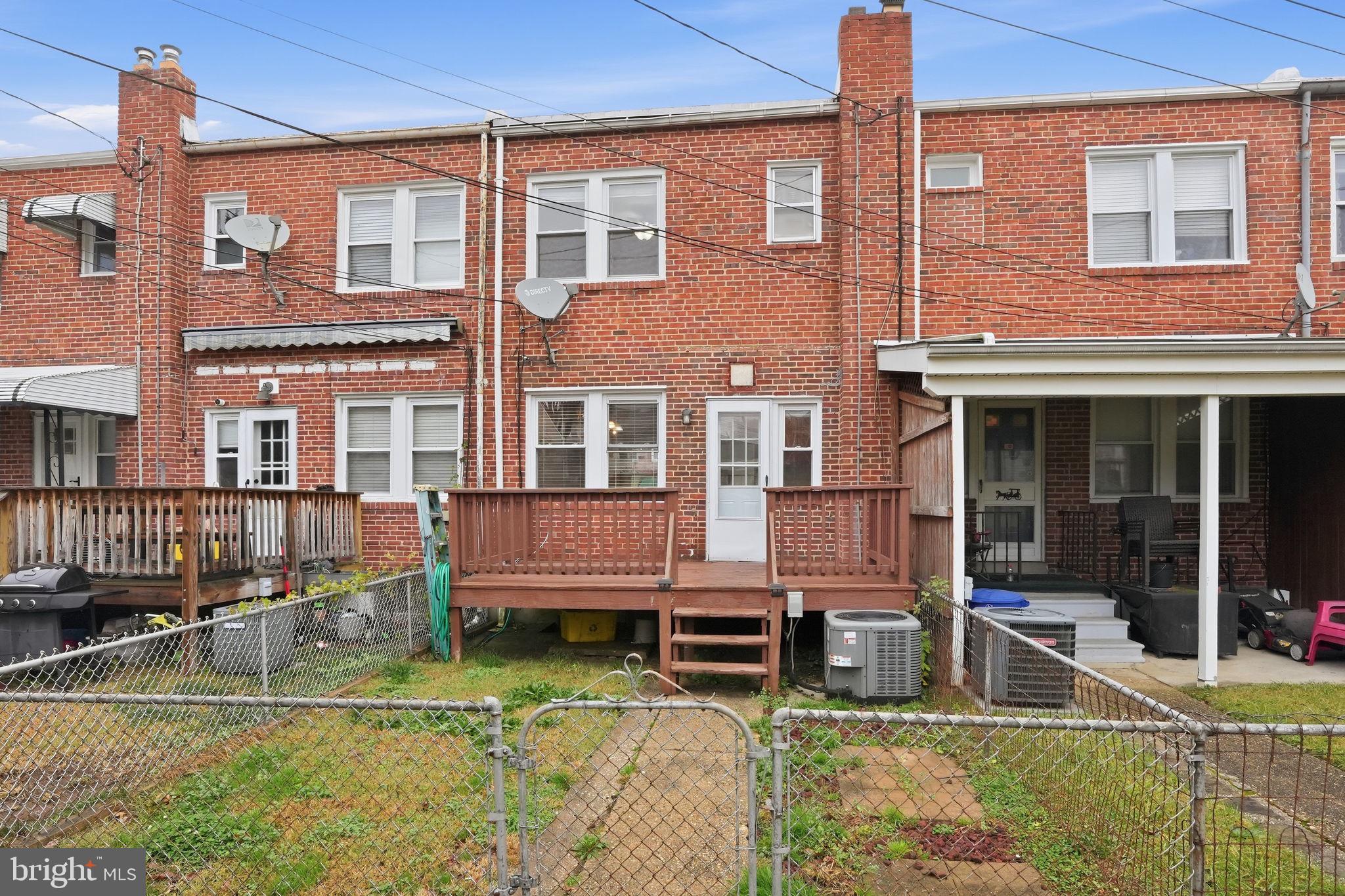 4306 Newport Avenue Baltimore, MD 21211 - Photo 36 of 44 front view of house with a yard