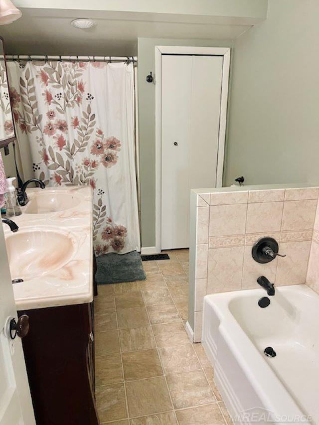 1785 Elmer Road Sandusky, MI 48471 - Photo 11 of 13 50133419-757aae25-3ba1-47d2-b6fa-d635de8aa824.JPG