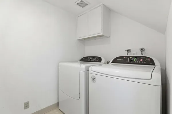 $928,000 | 833 South San Tomas Aquino Road, Unit A, Campbell, CA 95008