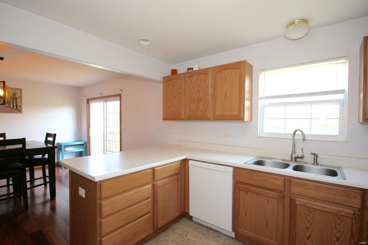 115 Shiloh Ridge Drive Shiloh, IL 62221 - Photo 7 of 22 Gallery Image 7