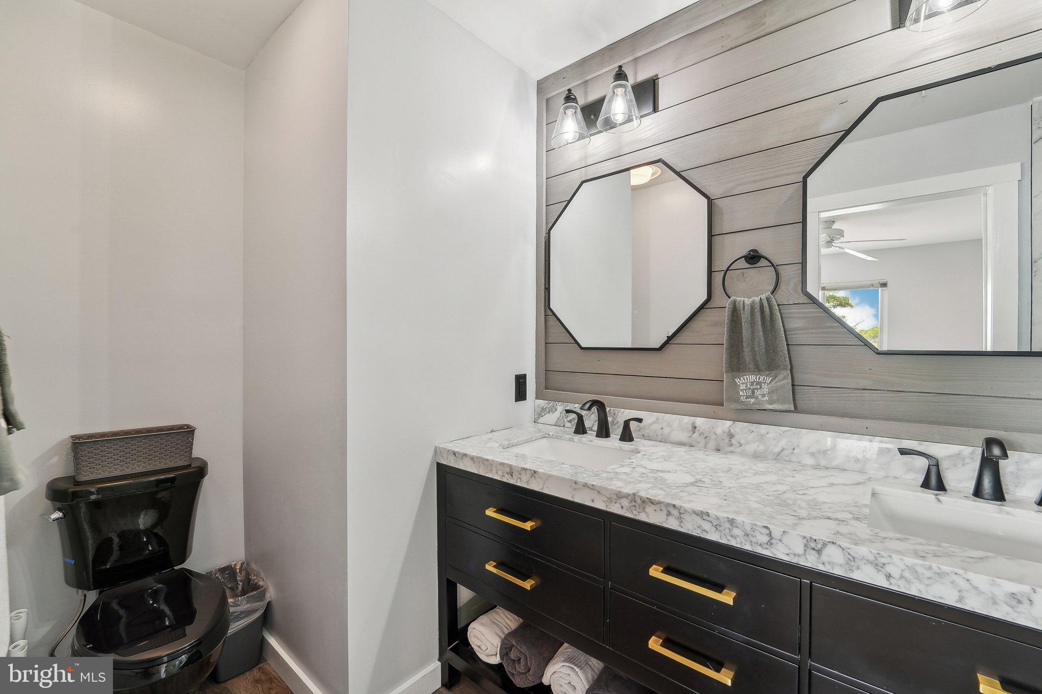 49 Queen Guinivere Way Chester, MD 21619 - Photo 26 of 79 Main Bedroom En-Suite Full Bathroom