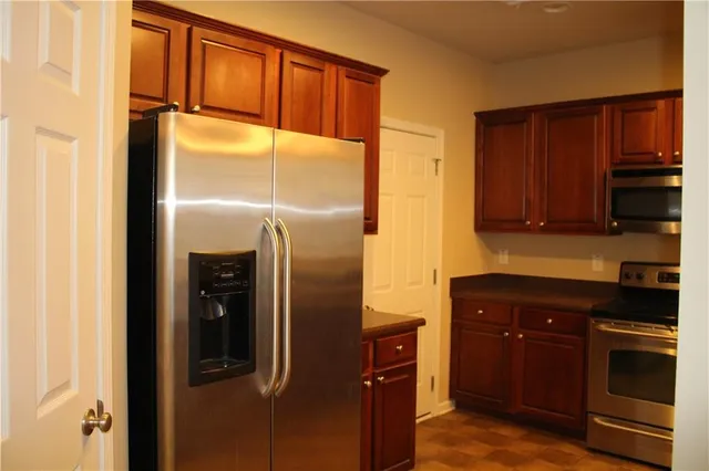 $380,000 | 3328 Castleberry Village Circle, Cumming, GA 30040