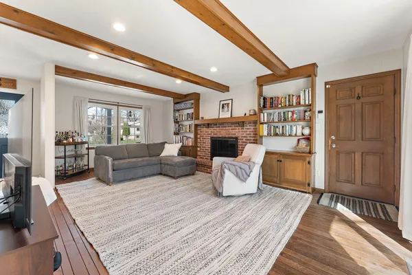 $297,500 | 4002 Sleighbell Lane, Valparaiso, IN 46383
