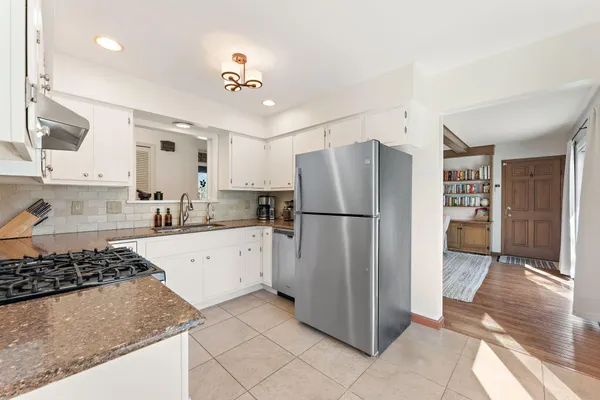 $297,500 | 4002 Sleighbell Lane, Valparaiso, IN 46383