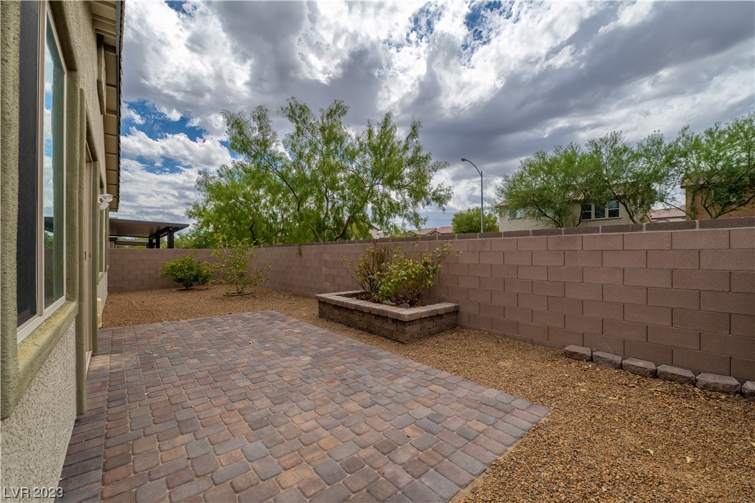 81 Kaku Ridge Way Las Vegas, NV 89183 - Photo 3 of 30 Gallery Image 3