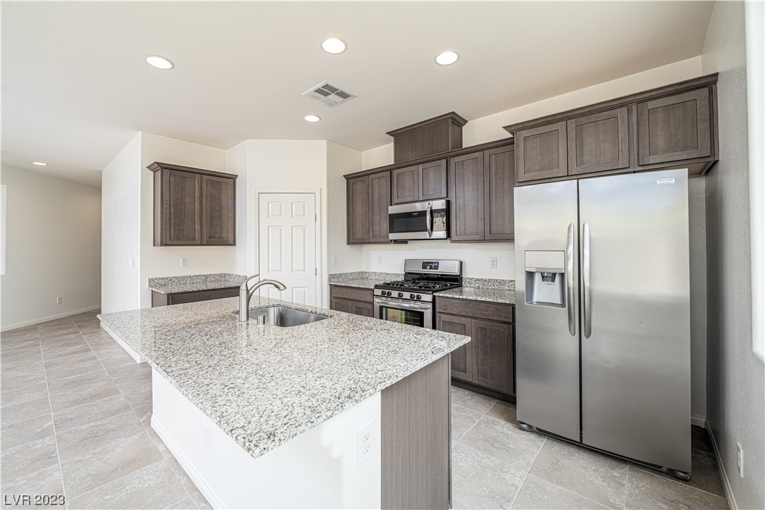 81 Kaku Ridge Way Las Vegas, NV 89183 - Photo 6 of 30 Gallery Image 6