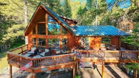 $755,000 | 672 Spruce Drive, Star Valley Ranch, WY 83127