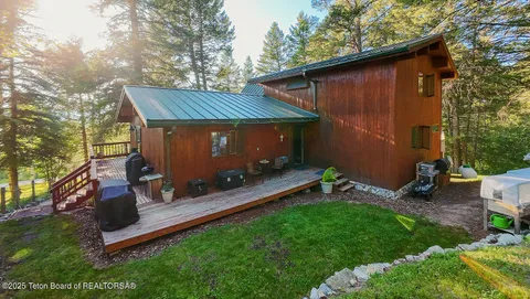 $755,000 | 672 Spruce Drive, Star Valley Ranch, WY 83127