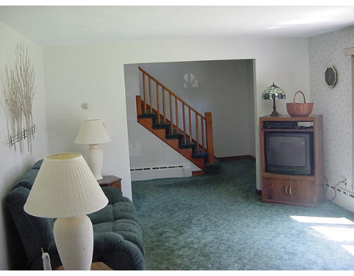 9 Jackson Road Burlington, MA 01803 - Photo 10 of 13 Gallery Image 10